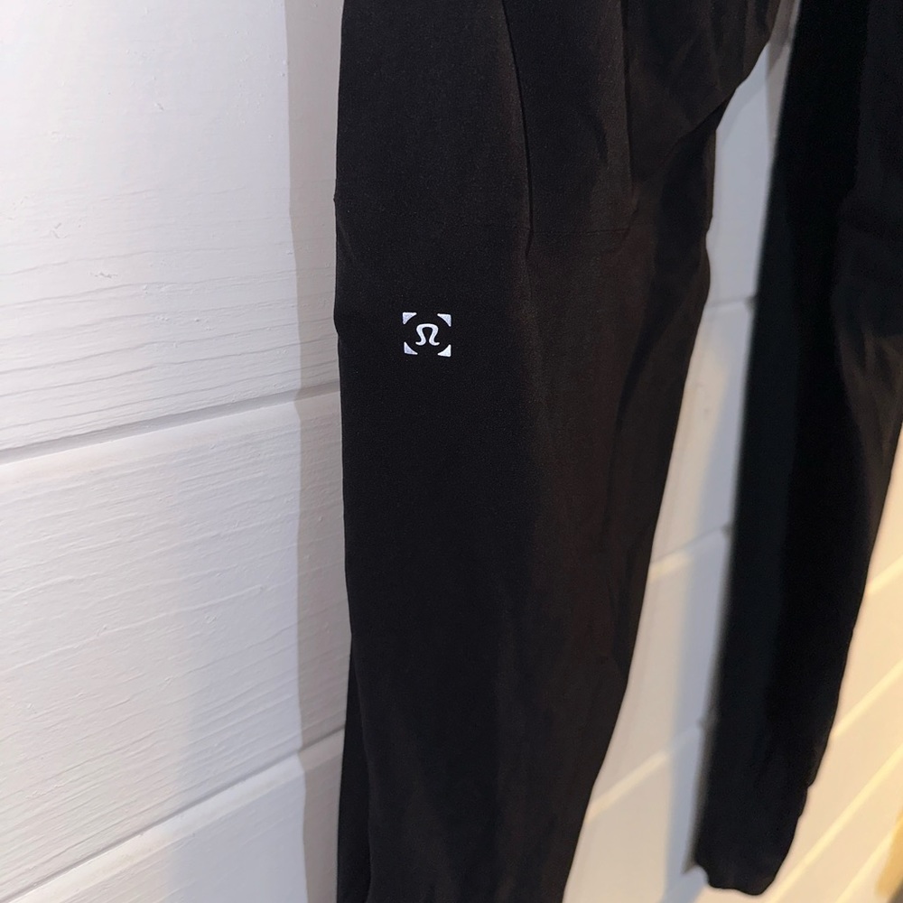 Lululemon In Mind Pant 30” Athleisure Activewear Exercise Gym Sweatwicking Sz L - Picture 6 of 13